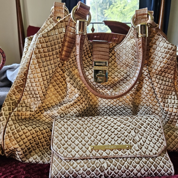 Brahmin Bag and Wallet with dustbag. - Picture 3 of 3